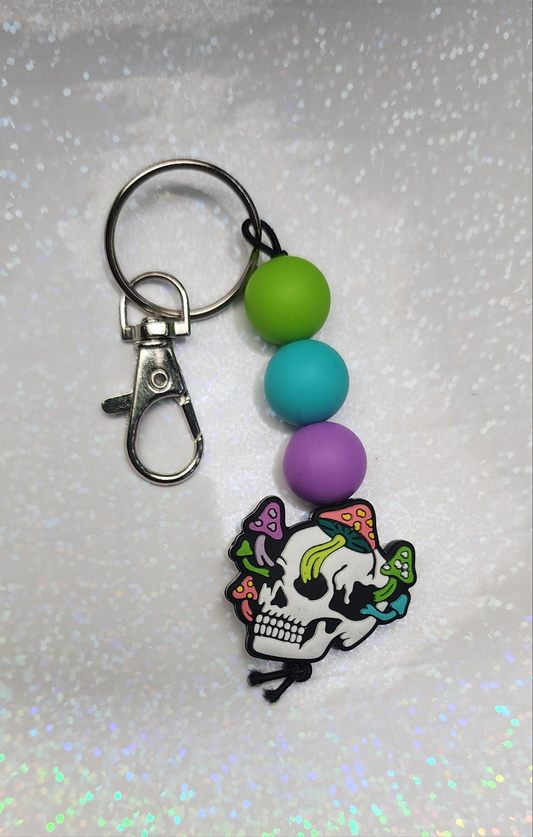 Handmade Beaded Shroom Skull Keychain – White Skull with Green, Purple & Orange Mushroom Charm | Boho Psychedelic Bag Accessory & Unique Gift