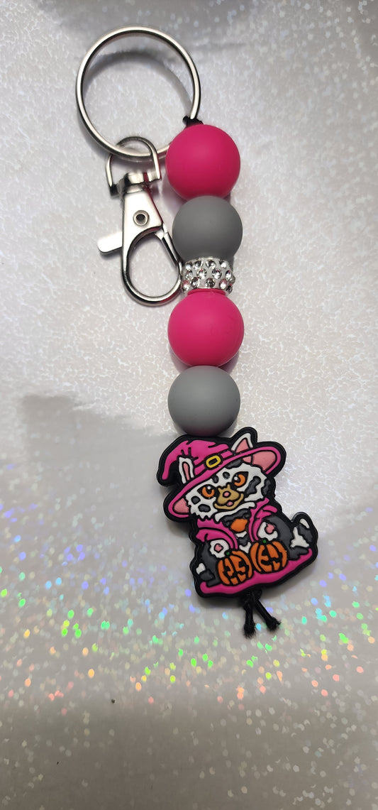 Keychain Cute Cat Witch Beaded keychain, Halloween Accessory, Handmade Gift, Cat Lover Keyring, Spooky Style Bag Pendant