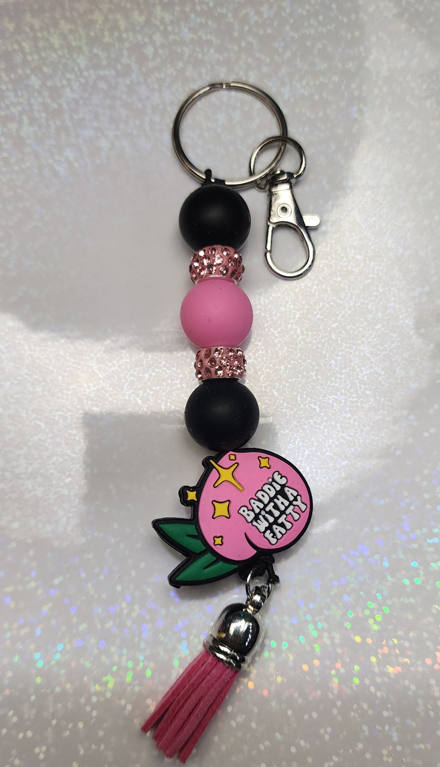 Baddie with a Fatty Peach Keychain – Funny Beaded Keyring, Sassy Bag Charm, Booty Gift for Bestie, Handmade Attitude Accessory